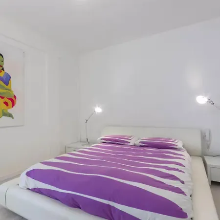 Apartment In Con Piscina Privata A 100 Mt Dlla Plaja *